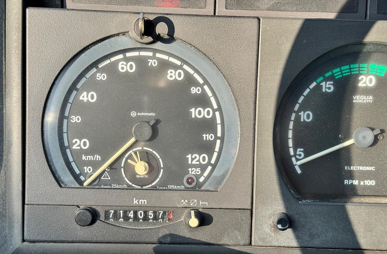 Iveco Eurocargo 150E23 con Gru HIAB - Vrachtwagen met open laadbak, Kraanwagen: afbeelding 3 Iveco Eurocargo 150E23 con Gru HIAB - Vrachtwagen met open laadbak, Kraanwagen: afbeelding 3