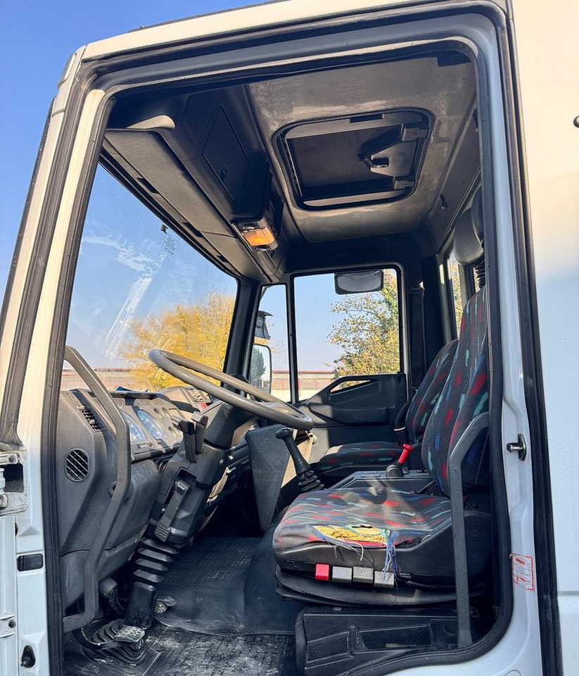 Iveco Eurocargo 150E23 con Gru HIAB - Vrachtwagen met open laadbak, Kraanwagen: afbeelding 5 Iveco Eurocargo 150E23 con Gru HIAB - Vrachtwagen met open laadbak, Kraanwagen: afbeelding 5