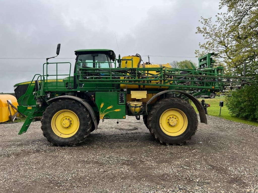 John Deere R4040i - Zelfrijdende veldspuit: afbeelding 5 John Deere R4040i - Zelfrijdende veldspuit: afbeelding 5
