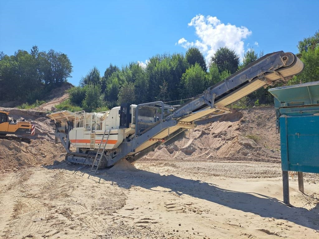 Metso LT 1110M - Mobiele breker: afbeelding 2 Metso LT 1110M - Mobiele breker: afbeelding 2