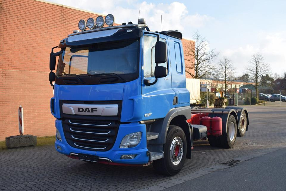 DAF  CF 450 6x2 Fahrgestell Klima Navi Lift Retarder - Chassis vrachtwagen: afbeelding 1 DAF  CF 450 6x2 Fahrgestell Klima Navi Lift Retarder - Chassis vrachtwagen: afbeelding 1
