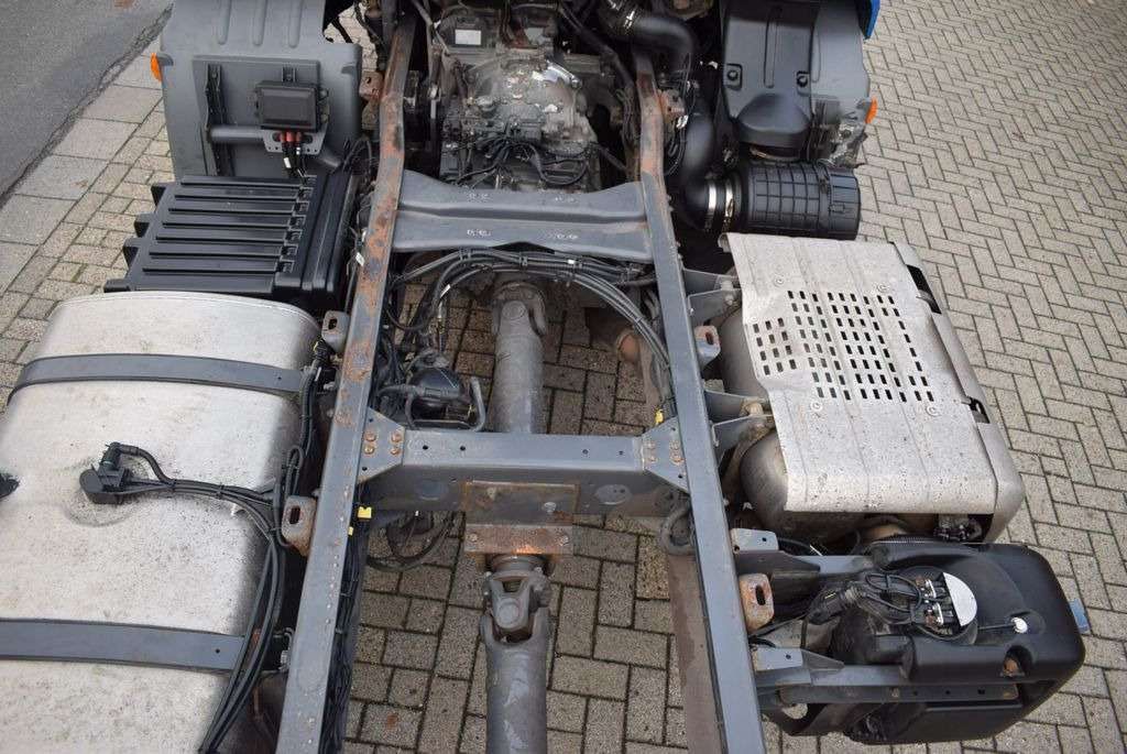 Chassis vrachtwagen DAF  LF 280 Fahrgestell Klima Navi 8-Gang ACC AHK: afbeelding 18