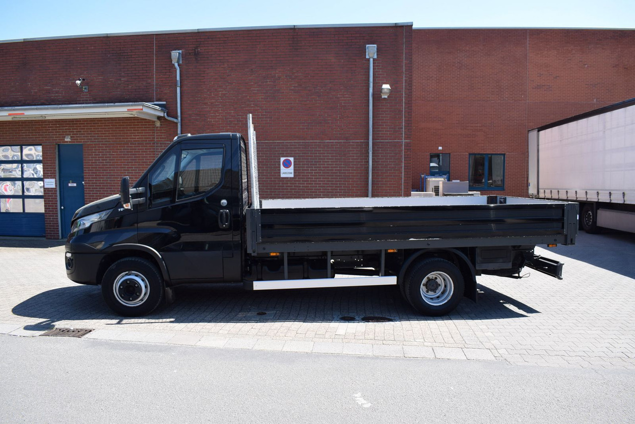 Iveco Daily 72 C 18 Pritsche Automatik Standheizung - Bestelwagen met open laadbak: afbeelding 1 Iveco Daily 72 C 18 Pritsche Automatik Standheizung - Bestelwagen met open laadbak: afbeelding 1