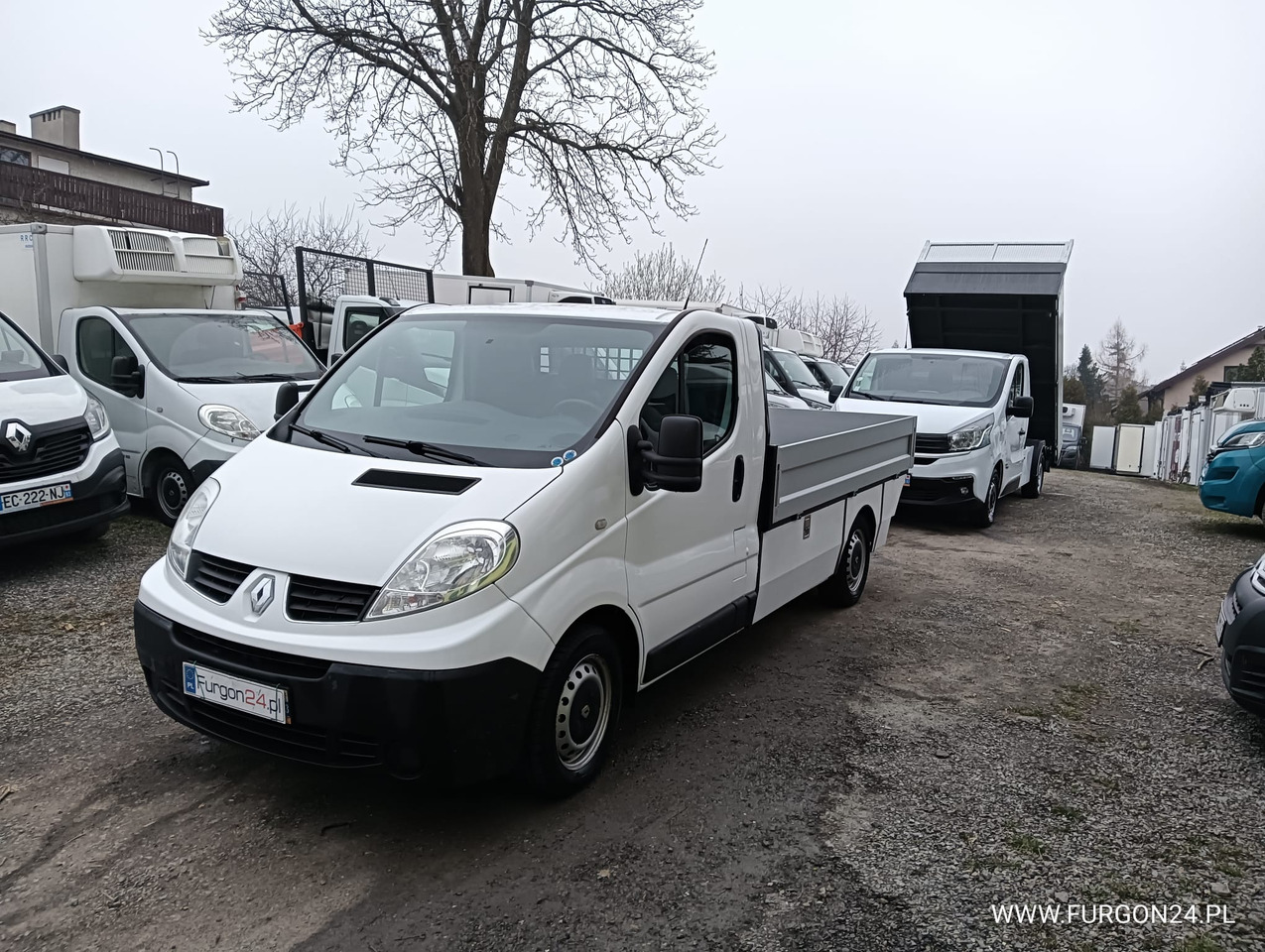 RENAULT TRAFIC PLATFORMA DO ZABUDOWY NR 625 - Kipper bestelwagen: afbeelding 2 RENAULT TRAFIC PLATFORMA DO ZABUDOWY NR 625 - Kipper bestelwagen: afbeelding 2