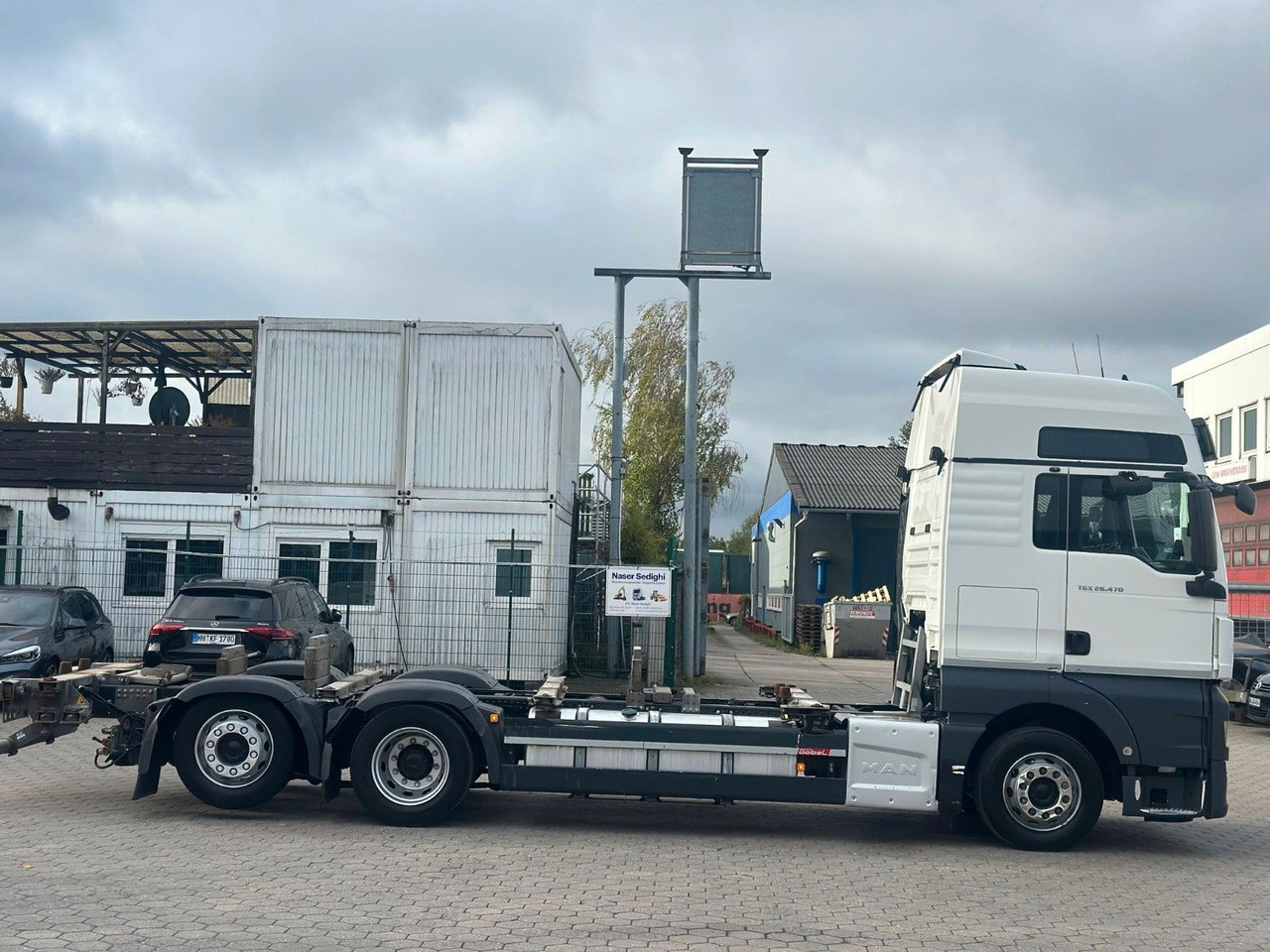 MAN 26.470*Intarder+ Lenk+Lift+Kühlbox - Containertransporter/ Wissellaadbak vrachtwagen: afbeelding 2 MAN 26.470*Intarder+ Lenk+Lift+Kühlbox - Containertransporter/ Wissellaadbak vrachtwagen: afbeelding 2