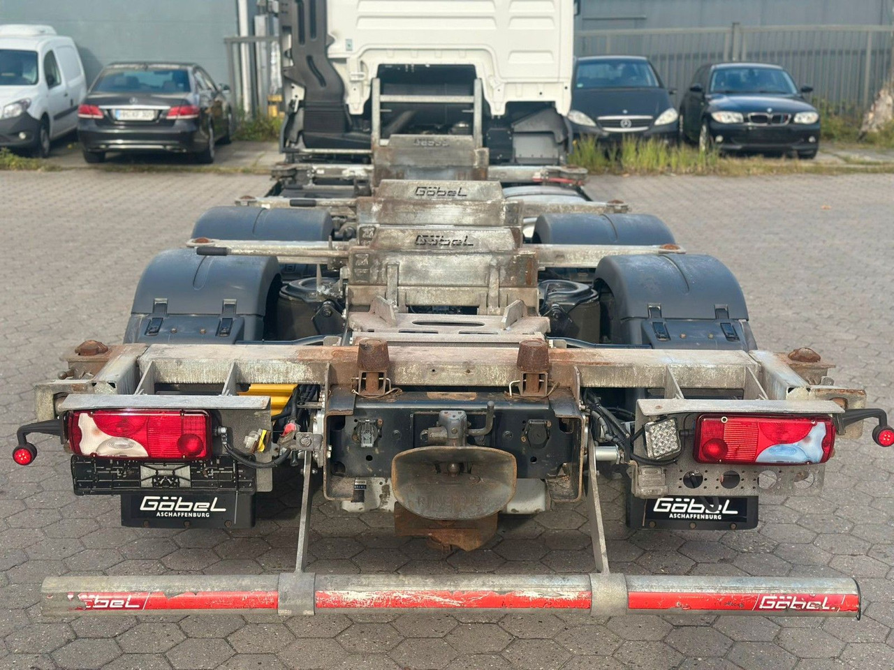 MAN 26.470*Intarder+ Lenk+Lift+Kühlbox - Containertransporter/ Wissellaadbak vrachtwagen: afbeelding 3 MAN 26.470*Intarder+ Lenk+Lift+Kühlbox - Containertransporter/ Wissellaadbak vrachtwagen: afbeelding 3