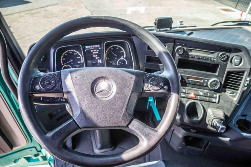 Interieur foto 2: Trekker Mercedes ACTROS 1845 LS