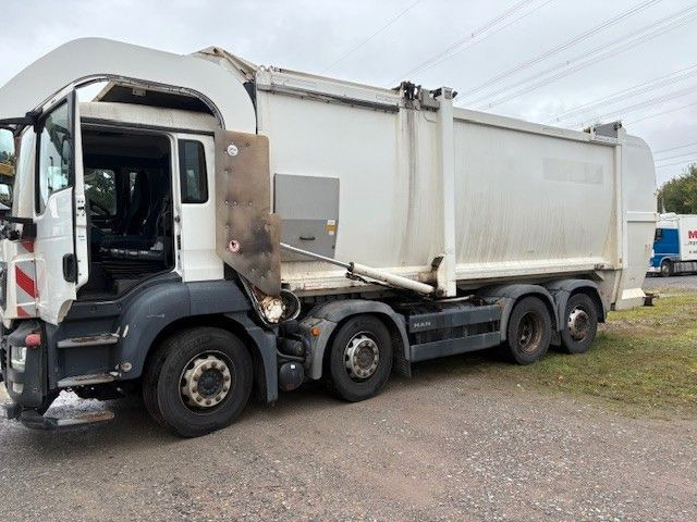MAN 35.360 8x2 - Vuilniswagen: afbeelding 2 MAN 35.360 8x2 - Vuilniswagen: afbeelding 2