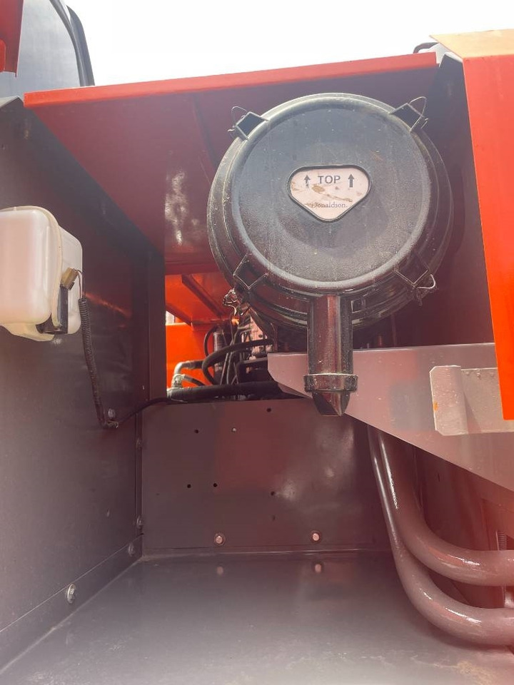 Hitachi ZX 200 - Rupsgraafmachine: afbeelding 5 Hitachi ZX 200 - Rupsgraafmachine: afbeelding 5