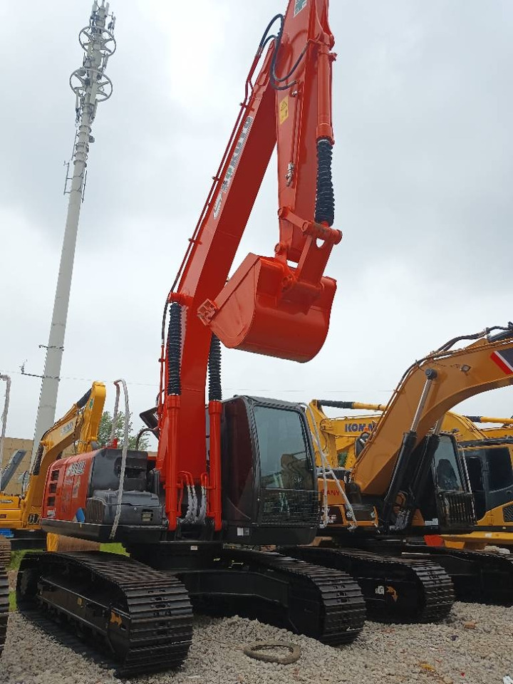 Hitachi ZX 200 - Rupsgraafmachine: afbeelding 1 Hitachi ZX 200 - Rupsgraafmachine: afbeelding 1