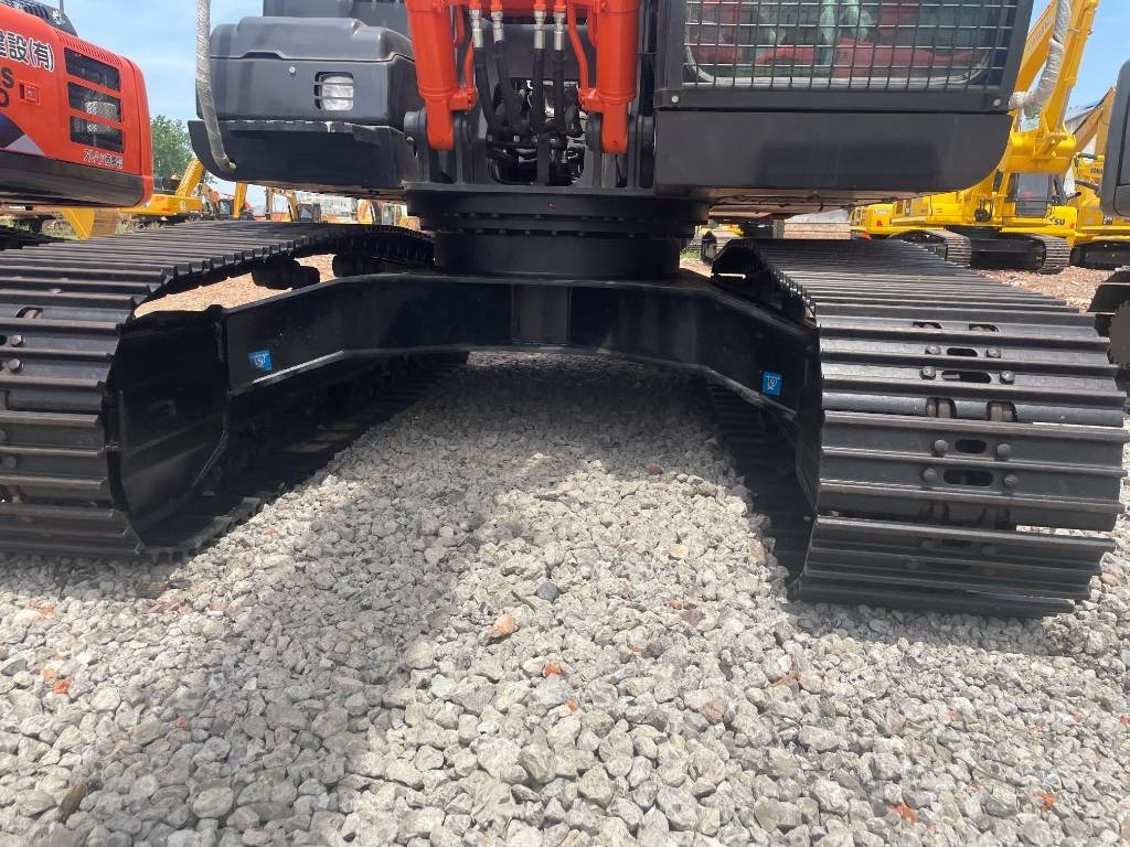 Hitachi ZX 200 - Rupsgraafmachine: afbeelding 4 Hitachi ZX 200 - Rupsgraafmachine: afbeelding 4