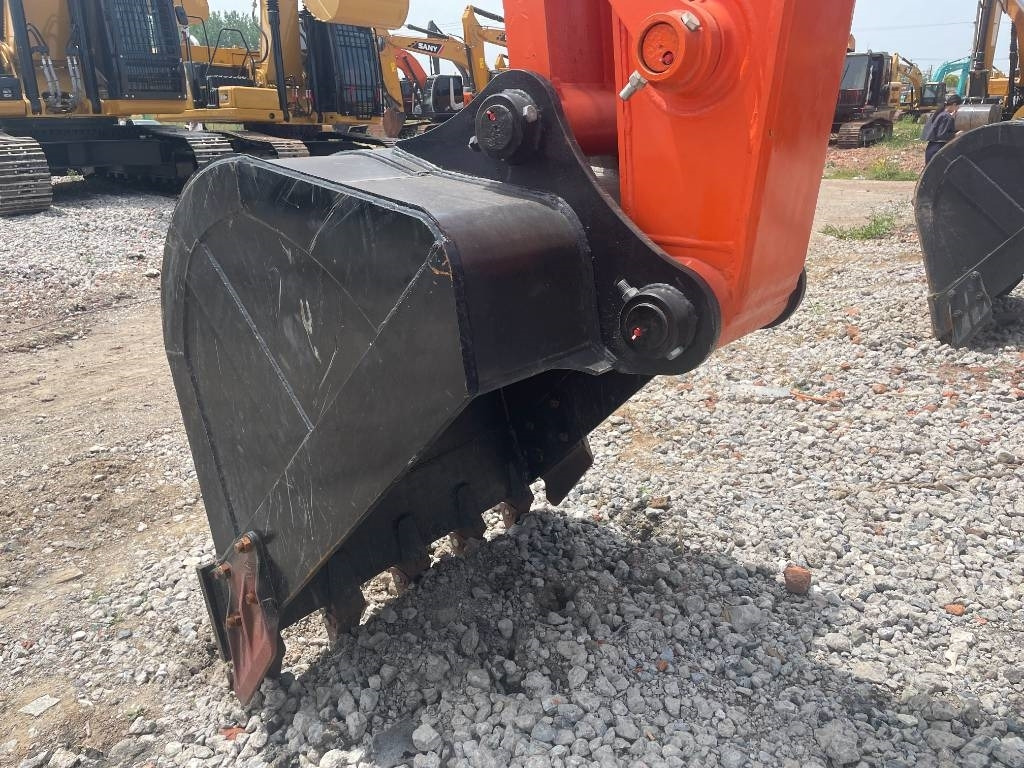 Hitachi ZX 200 - Rupsgraafmachine: afbeelding 3 Hitachi ZX 200 - Rupsgraafmachine: afbeelding 3