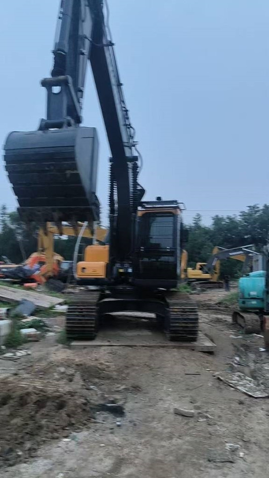 Hyundai HX220S - Rupsgraafmachine: afbeelding 3 Hyundai HX220S - Rupsgraafmachine: afbeelding 3