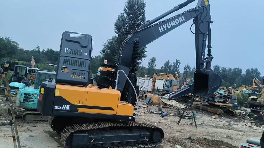 Hyundai HX220S - Rupsgraafmachine: afbeelding 1 Hyundai HX220S - Rupsgraafmachine: afbeelding 1