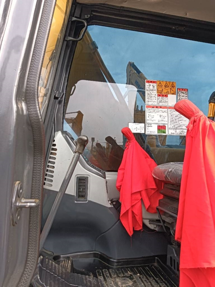 Komatsu PC 130 - Rupsgraafmachine: afbeelding 4 Komatsu PC 130 - Rupsgraafmachine: afbeelding 4