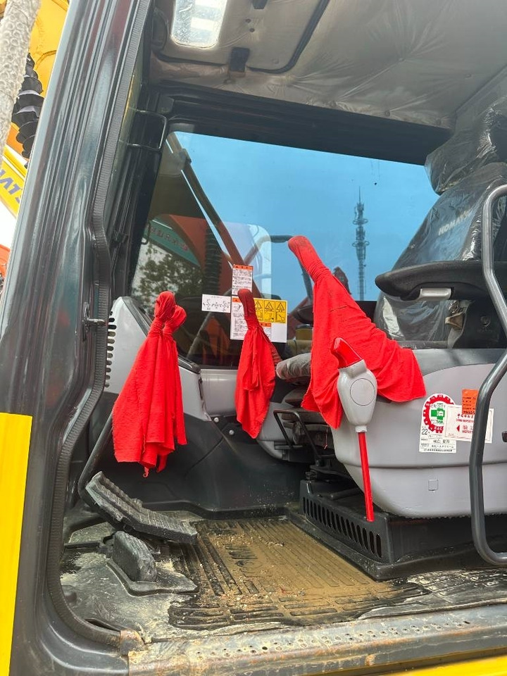 Komatsu PC 130  - Rupsgraafmachine: afbeelding 2 Komatsu PC 130  - Rupsgraafmachine: afbeelding 2