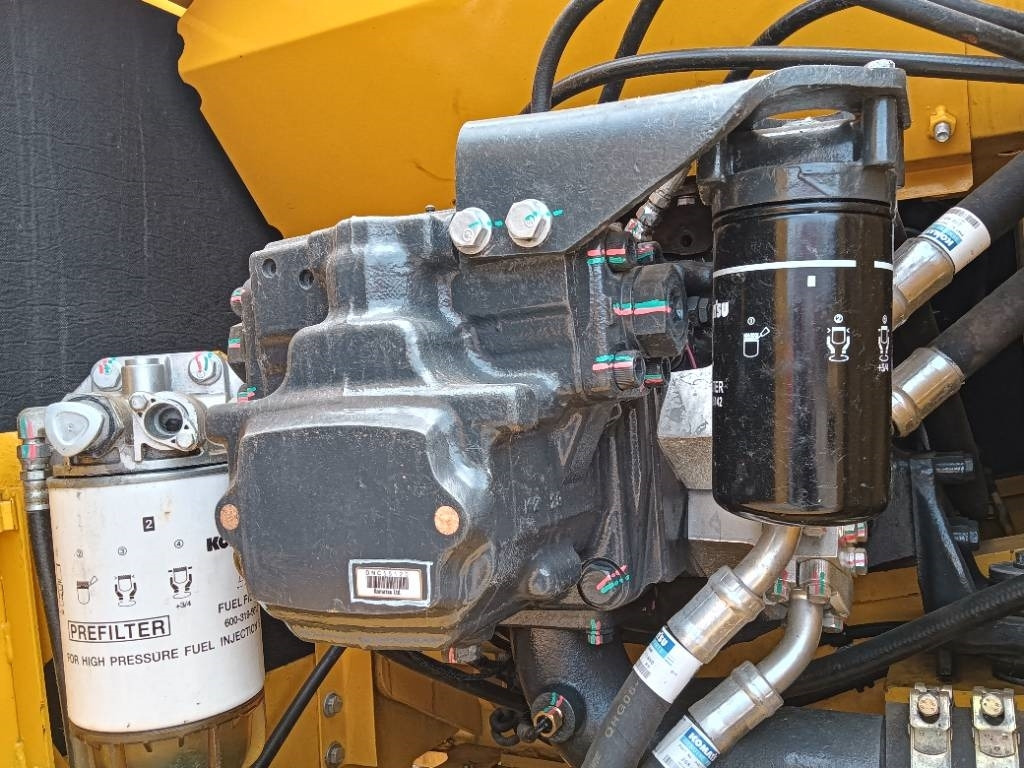 Komatsu PC 210 - Rupsgraafmachine: afbeelding 3 Komatsu PC 210 - Rupsgraafmachine: afbeelding 3