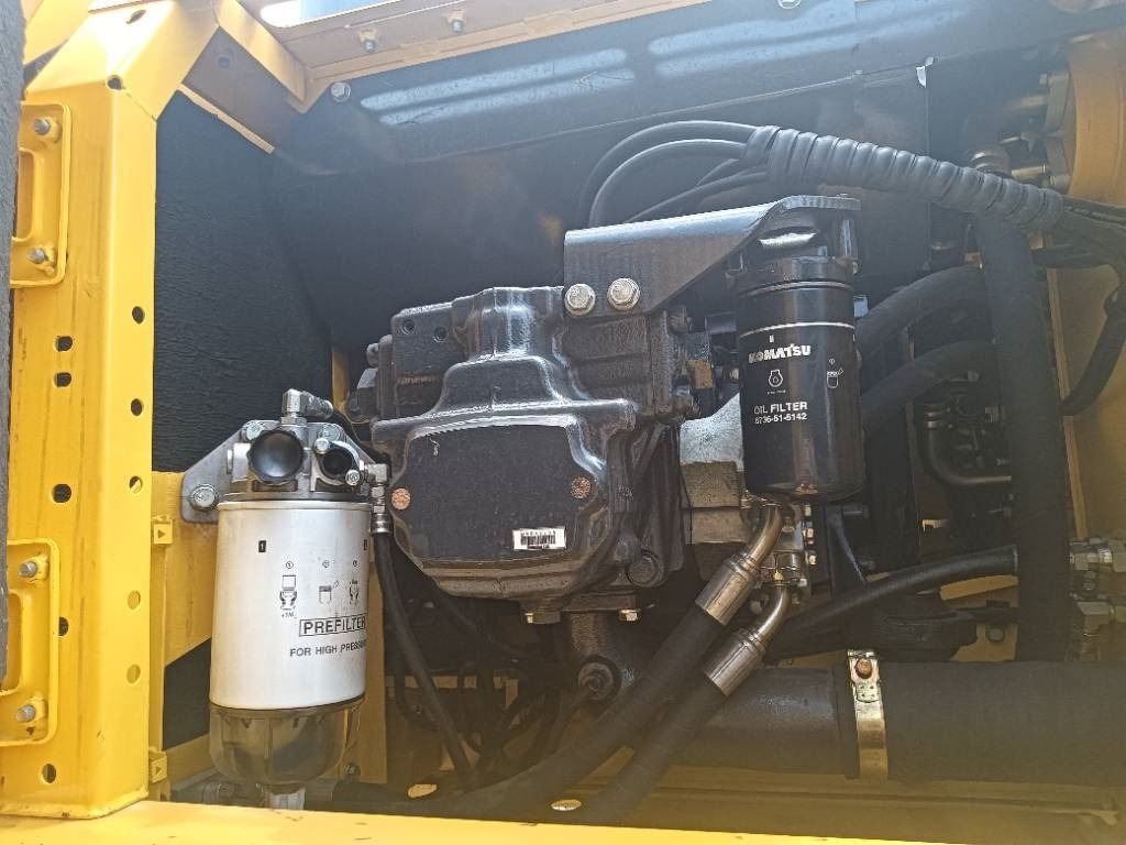 Komatsu PC 240 - Rupsgraafmachine: afbeelding 2 Komatsu PC 240 - Rupsgraafmachine: afbeelding 2