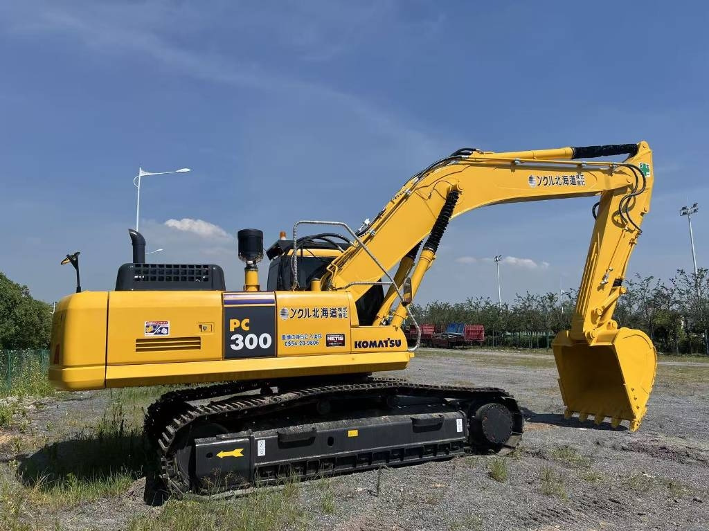 Komatsu PC 300 - Rupsgraafmachine: afbeelding 1 Komatsu PC 300 - Rupsgraafmachine: afbeelding 1