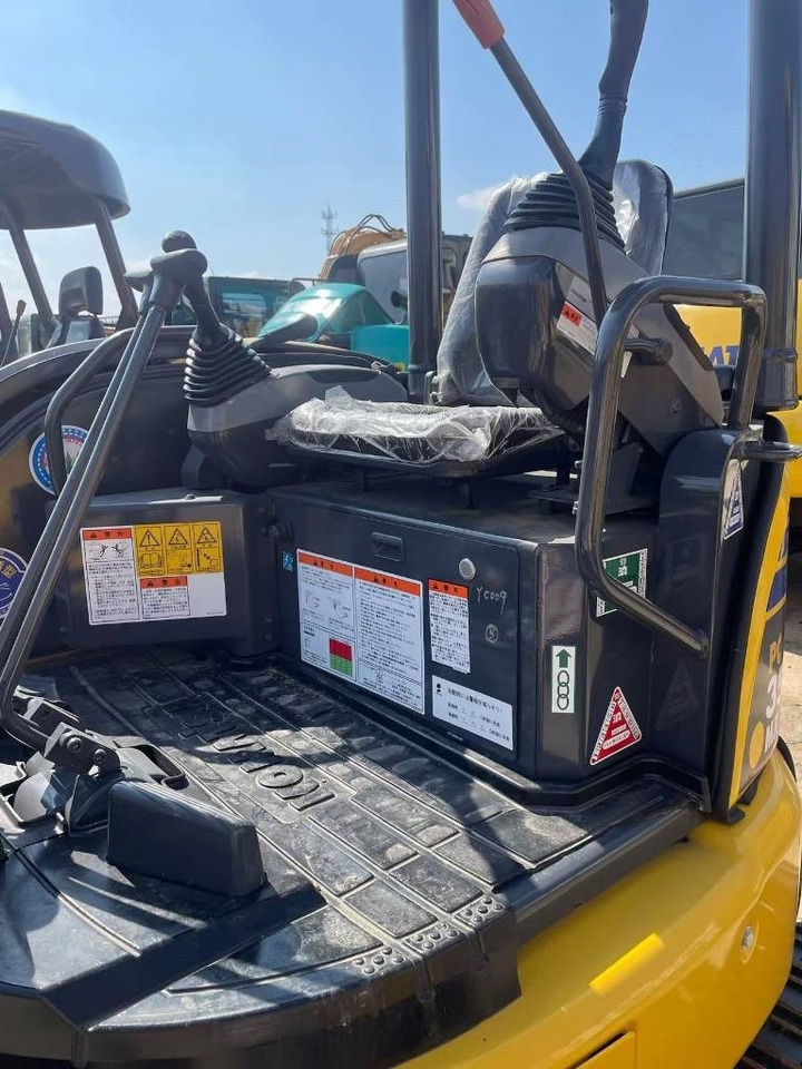 Komatsu PC 35 - Minigraafmachine: afbeelding 3 Komatsu PC 35 - Minigraafmachine: afbeelding 3