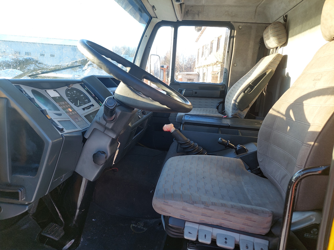 Interieur foto 1: Schuifzeilen vrachtwagen MAN Interieur foto 1: Schuifzeilen vrachtwagen MAN