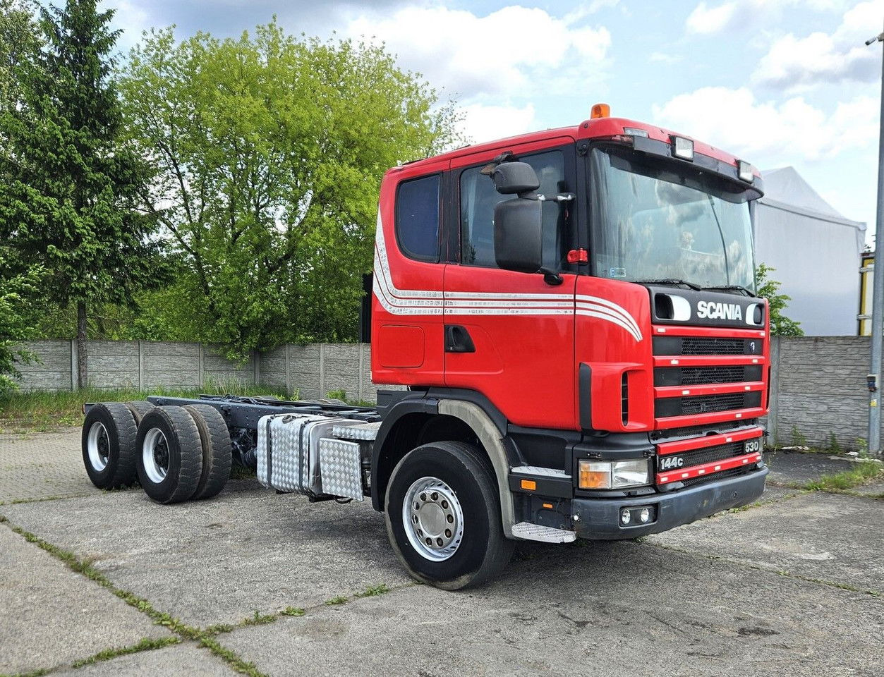 Scania 144 530 6X4 Manual Pump AND Injectros - Full Sprin G - Chassis vrachtwagen: afbeelding 2 Scania 144 530 6X4 Manual Pump AND Injectros - Full Sprin G - Chassis vrachtwagen: afbeelding 2