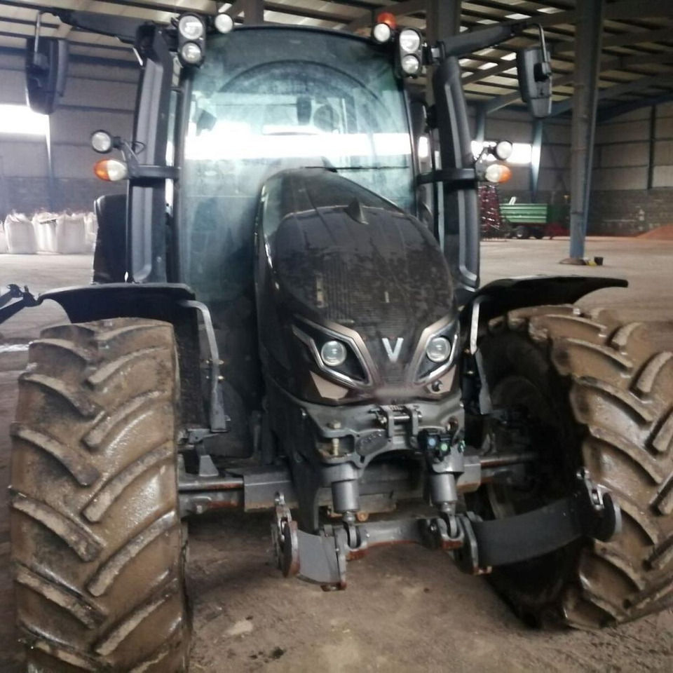 Valtra G, 135, Versu - Tractor: afbeelding 2 Valtra G, 135, Versu - Tractor: afbeelding 2
