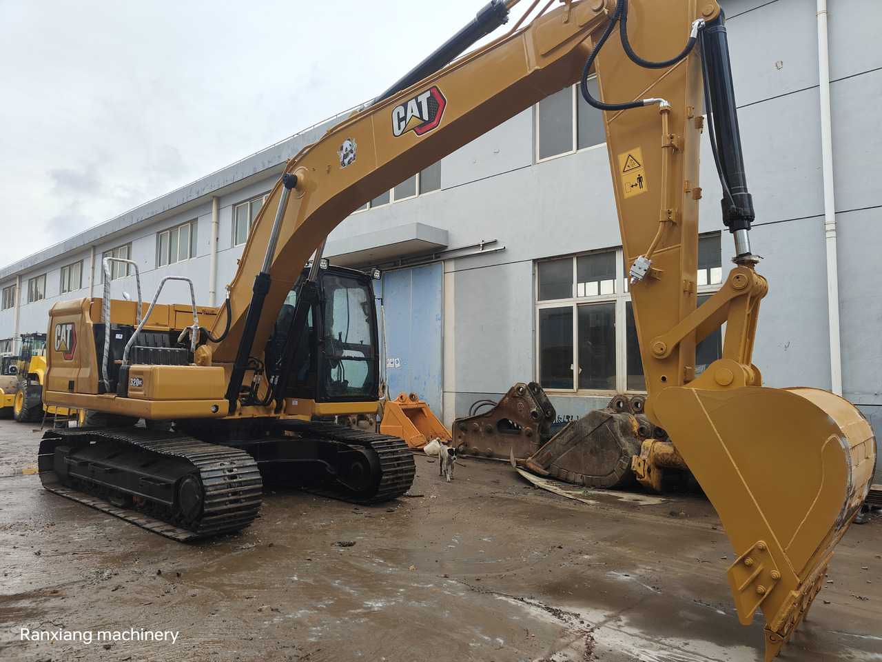 CATERPILLAR 320GC - Rupsgraafmachine: afbeelding 3 CATERPILLAR 320GC - Rupsgraafmachine: afbeelding 3