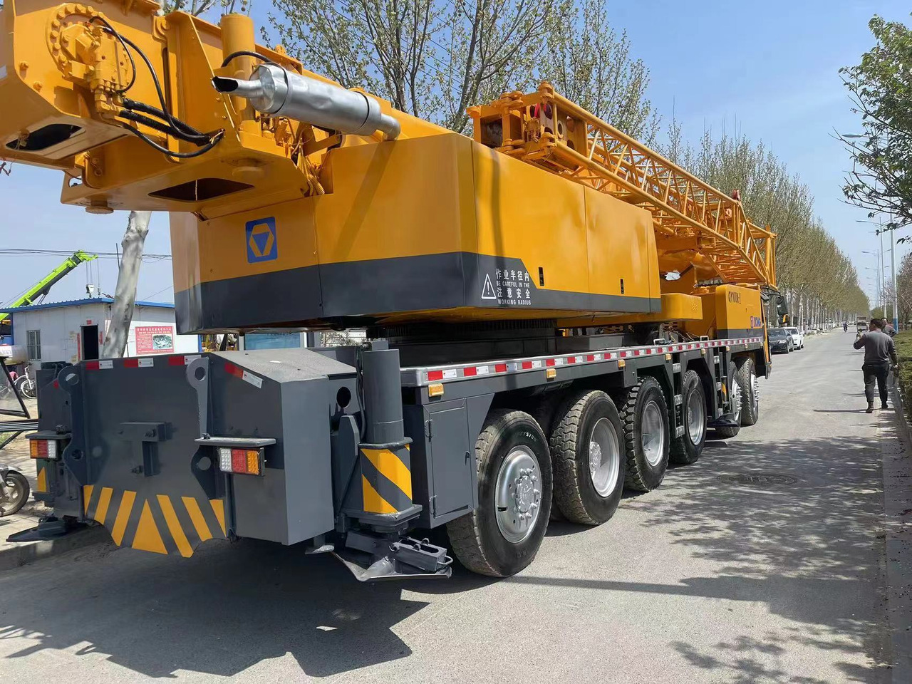XCMG QY100K - Mobiele kraan: afbeelding 2 XCMG QY100K - Mobiele kraan: afbeelding 2