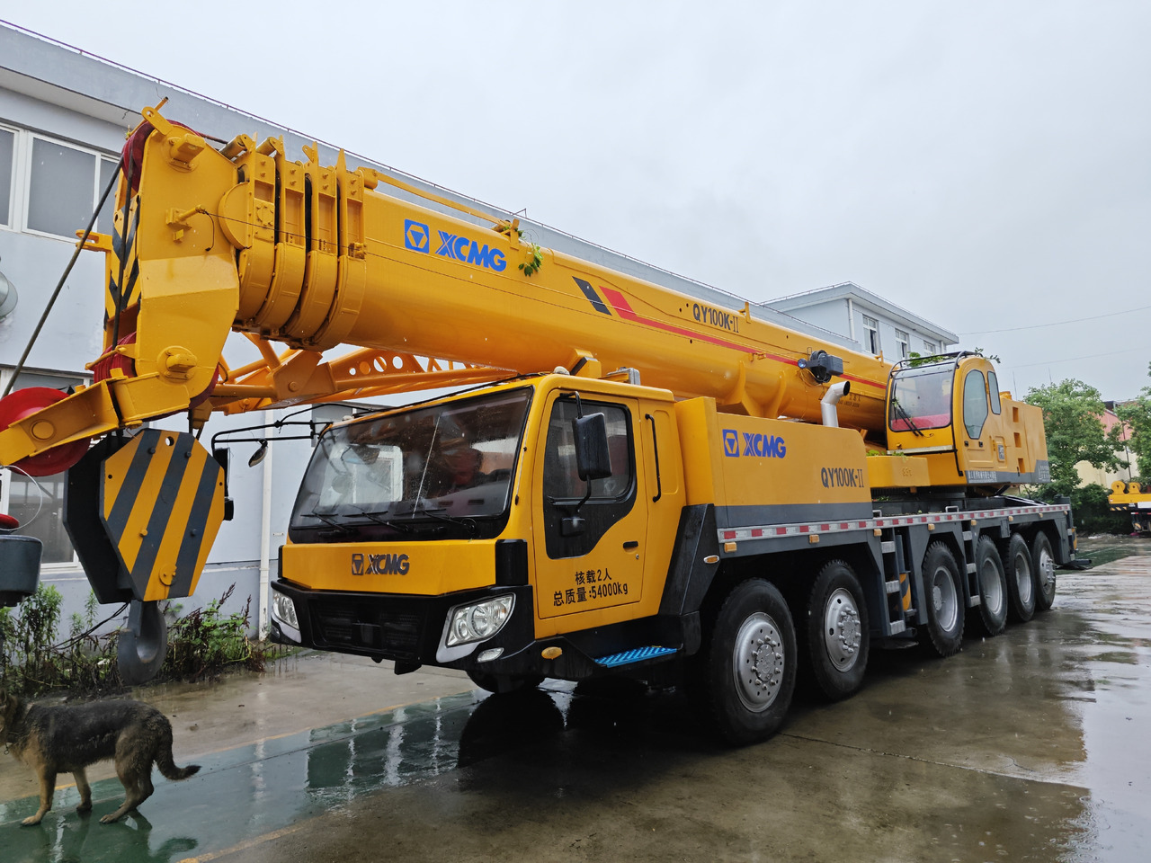 XCMG QY100K Used 100ton xcmg truck crane - Alle terrein kraan: afbeelding 1 XCMG QY100K Used 100ton xcmg truck crane - Alle terrein kraan: afbeelding 1