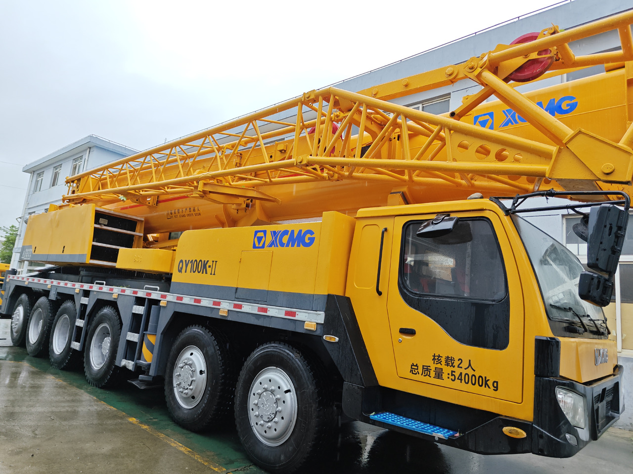 XCMG QY100K Used 100ton xcmg truck crane - Alle terrein kraan: afbeelding 5 XCMG QY100K Used 100ton xcmg truck crane - Alle terrein kraan: afbeelding 5