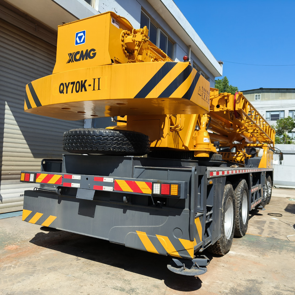 XCMG QY70K - Mobiele kraan: afbeelding 2 XCMG QY70K - Mobiele kraan: afbeelding 2