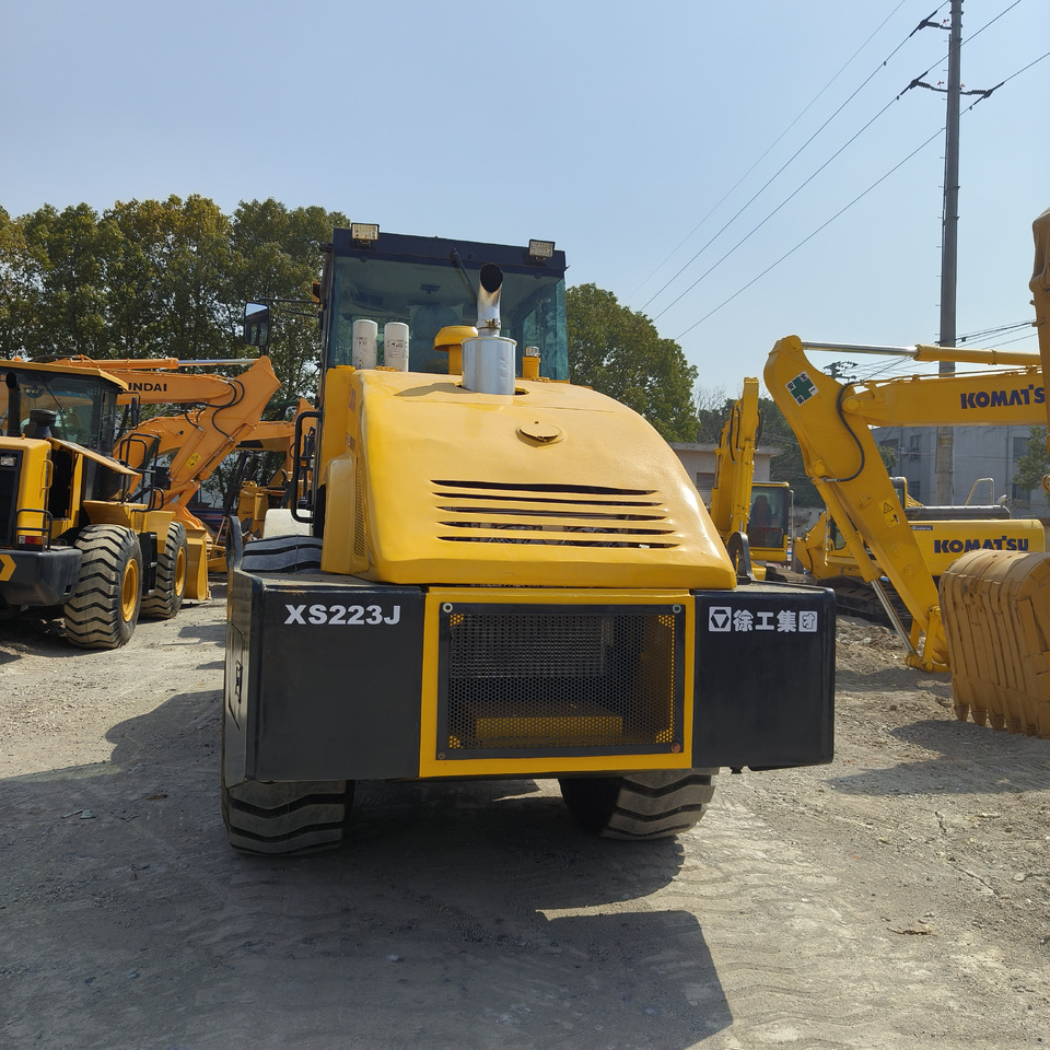 XCMG XS223J USED ROAD ROLLER - Schapenpootwals/ Grondverdichter: afbeelding 5 XCMG XS223J USED ROAD ROLLER - Schapenpootwals/ Grondverdichter: afbeelding 5