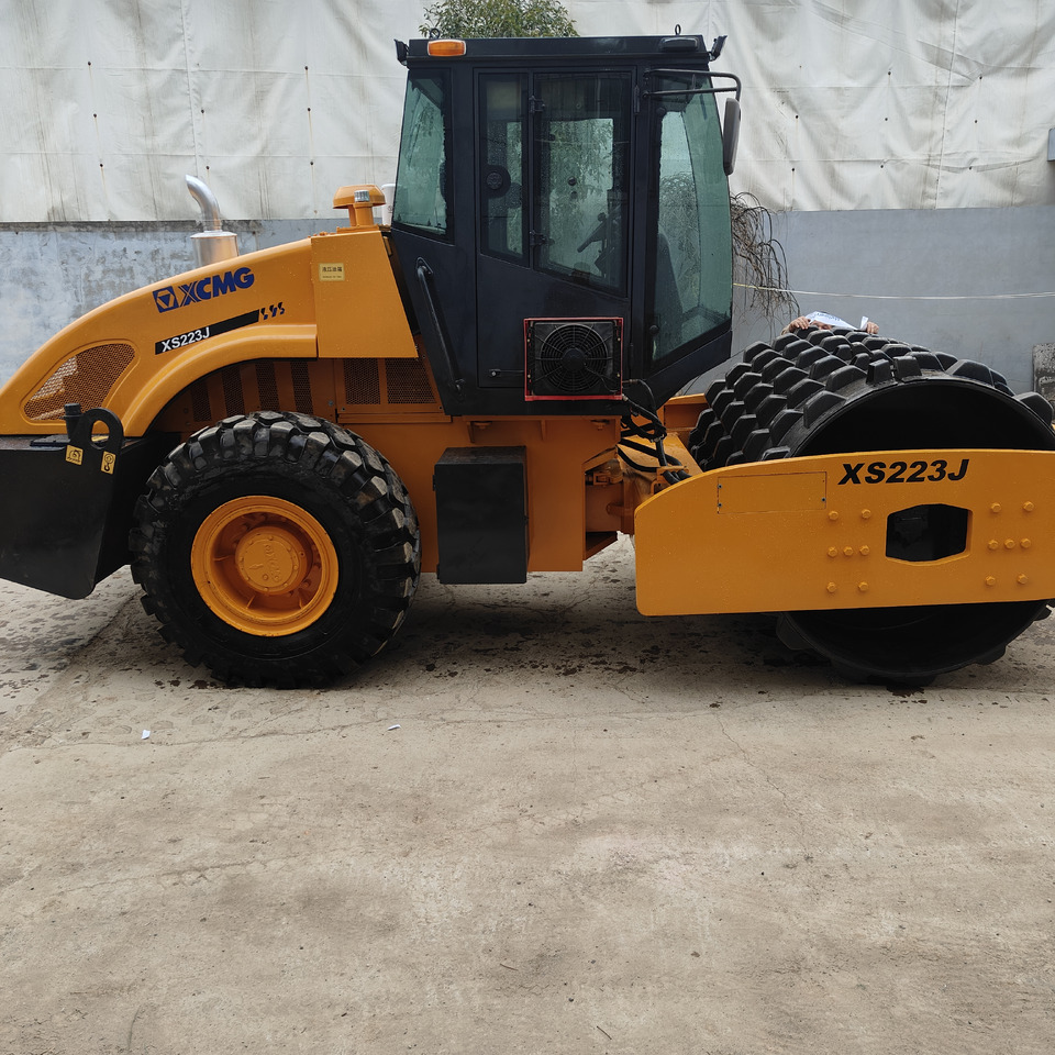 XCMG XS223J road roller - Schapenpootwals/ Grondverdichter: afbeelding 1 XCMG XS223J road roller - Schapenpootwals/ Grondverdichter: afbeelding 1