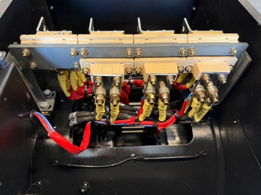 DPX CJ544D - 500 kVA Alternator - DPX-33912 - Industrie generator: afbeelding 5 DPX CJ544D - 500 kVA Alternator - DPX-33912 - Industrie generator: afbeelding 5