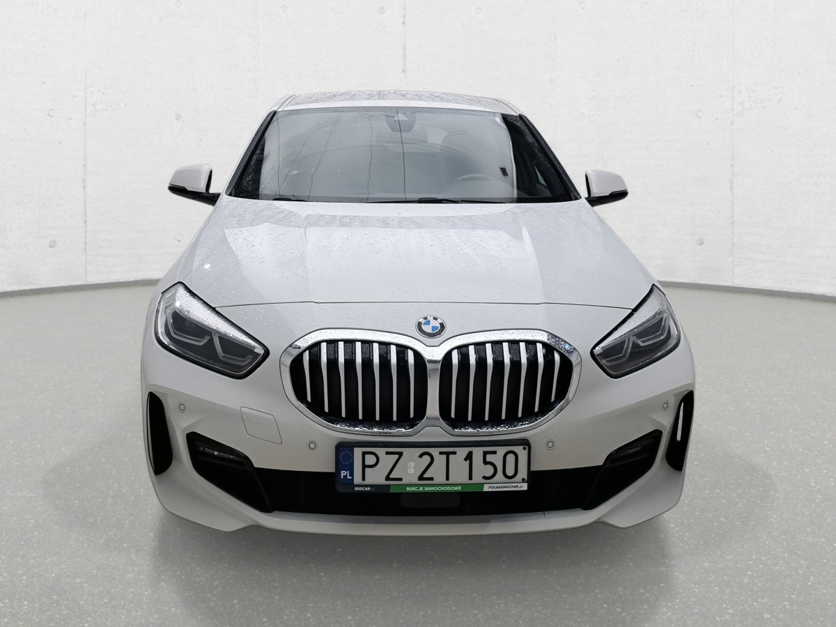 BMW 118D HATCHBACK - Hatchback: afbeelding 3 BMW 118D HATCHBACK - Hatchback: afbeelding 3