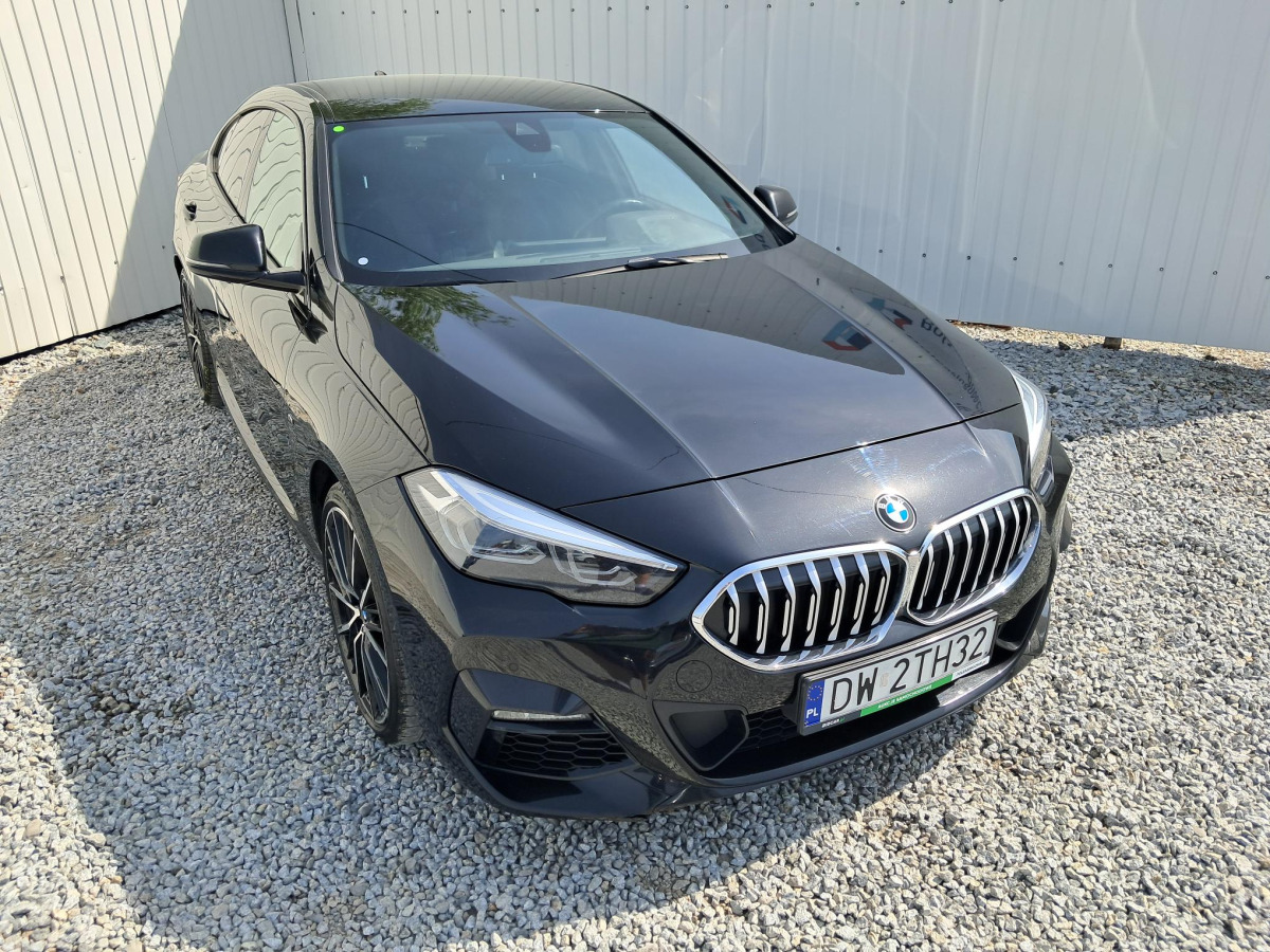 Sedan BMW 218 I SEDAN: afbeelding 1