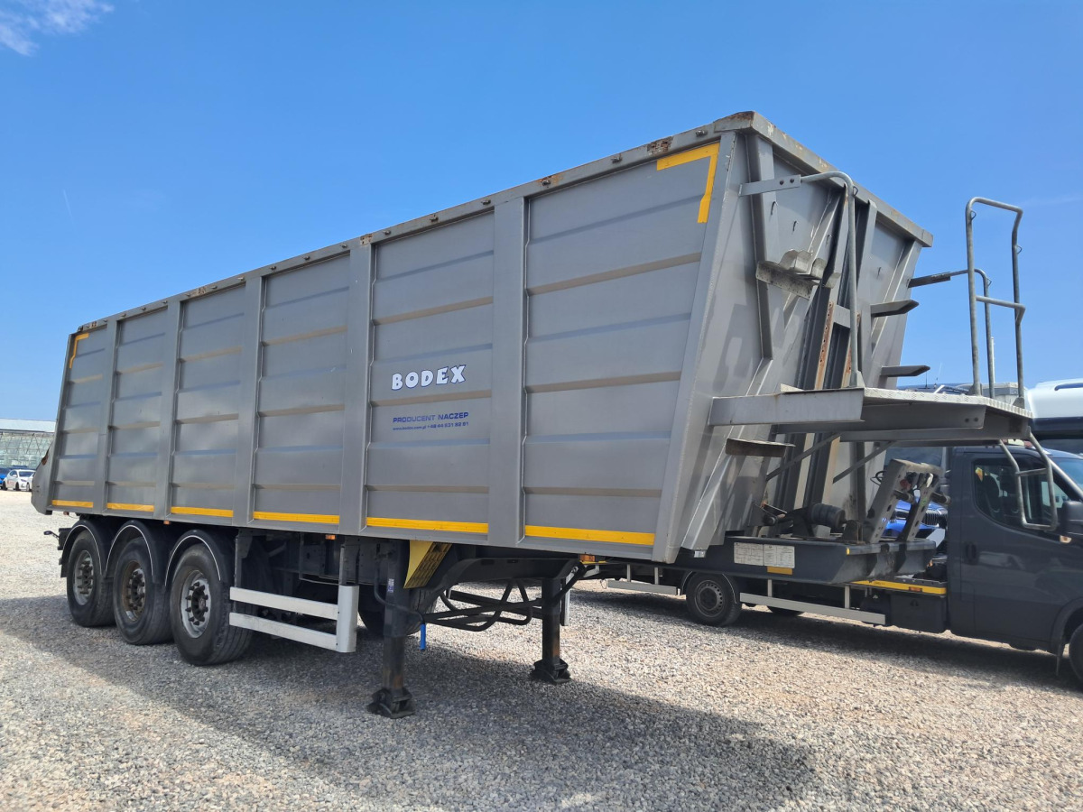 BODEX KSI3B PRZEWÓZ TOWARÓW SYPKICH - Gesloten oplegger: afbeelding 1 BODEX KSI3B PRZEWÓZ TOWARÓW SYPKICH - Gesloten oplegger: afbeelding 1