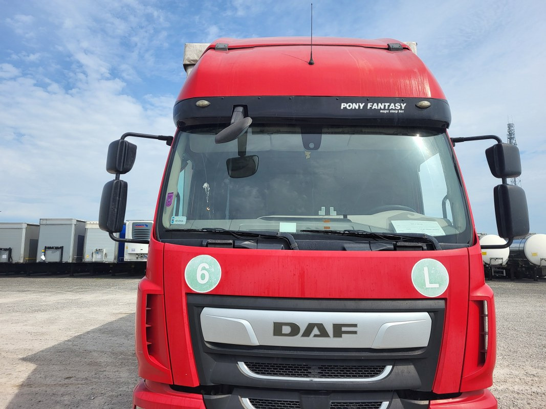 DAF LF SOLÓWKA - Schuifzeilen vrachtwagen: afbeelding 4 DAF LF SOLÓWKA - Schuifzeilen vrachtwagen: afbeelding 4