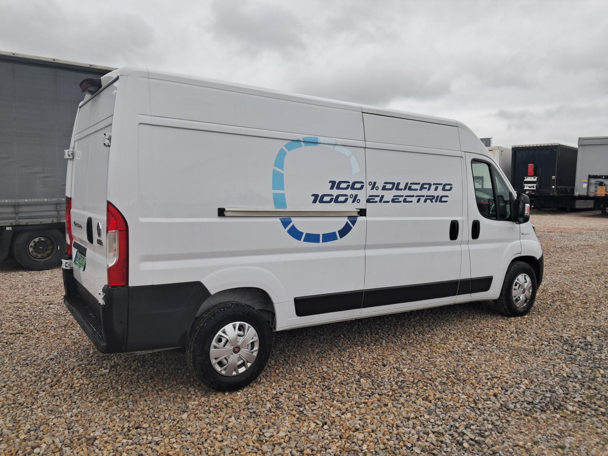 FIAT DUCATO FURGON BLASZAK - Gesloten bestelwagen, Elektrische bedrijfswagen: afbeelding 4 FIAT DUCATO FURGON BLASZAK - Gesloten bestelwagen, Elektrische bedrijfswagen: afbeelding 4
