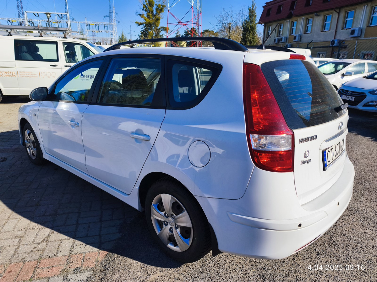 HYUNDAI I30 KOMBI - Personenwagen: afbeelding 4 HYUNDAI I30 KOMBI - Personenwagen: afbeelding 4