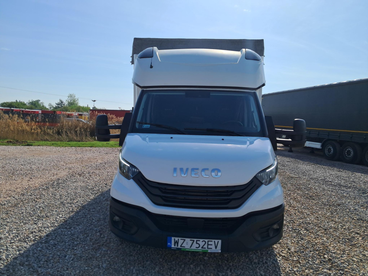 IVECO 35S18 PLANDEKA - Huifzeil bedrijfswagen: afbeelding 2 IVECO 35S18 PLANDEKA - Huifzeil bedrijfswagen: afbeelding 2