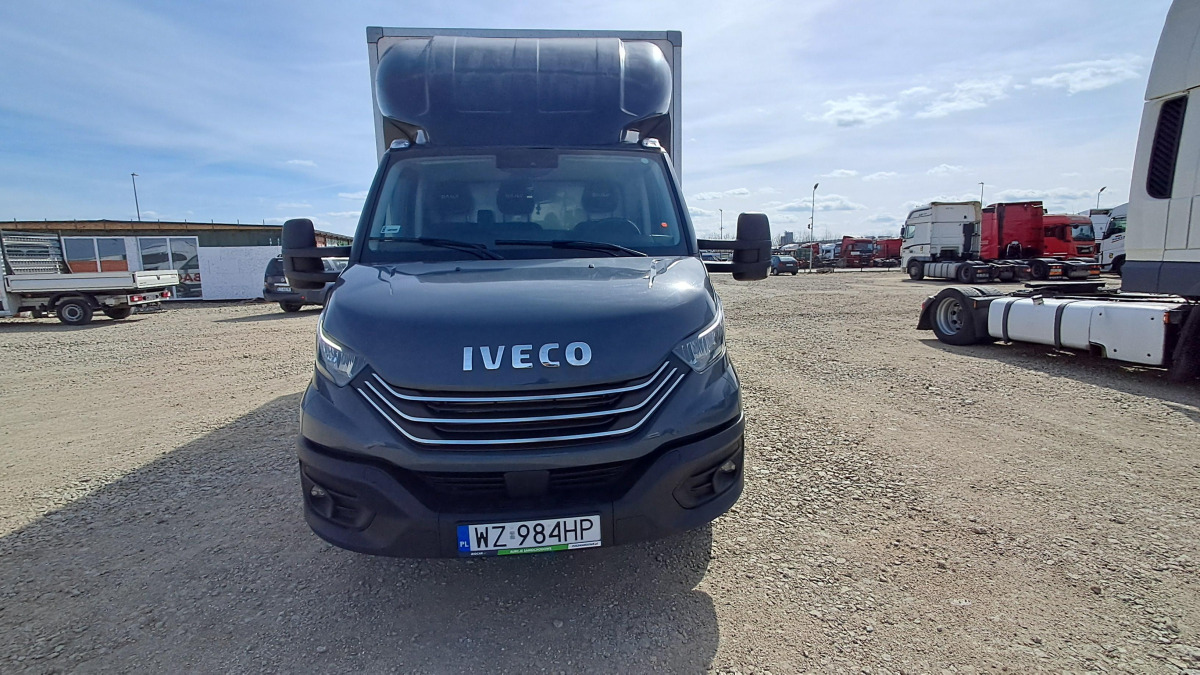 IVECO DAILY 50C18 KONTENER Z WINDĄ - Bestelwagen gesloten laadbak: afbeelding 2 IVECO DAILY 50C18 KONTENER Z WINDĄ - Bestelwagen gesloten laadbak: afbeelding 2