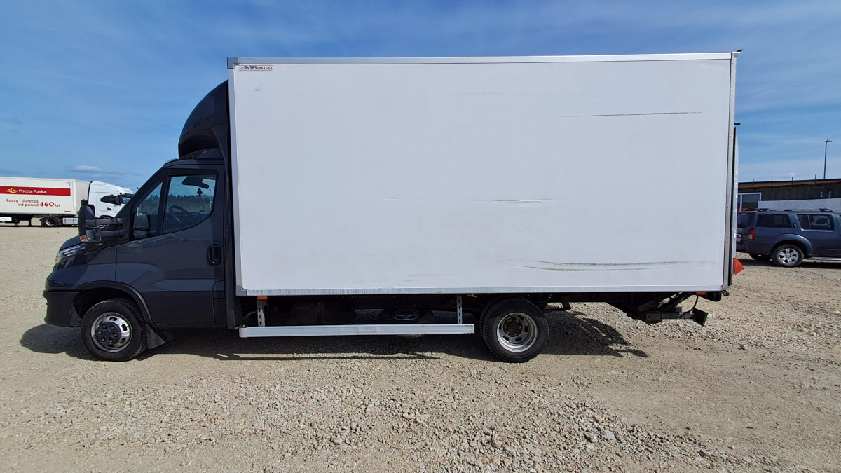 IVECO DAILY 50C18 KONTENER Z WINDĄ - Bestelwagen gesloten laadbak: afbeelding 4 IVECO DAILY 50C18 KONTENER Z WINDĄ - Bestelwagen gesloten laadbak: afbeelding 4