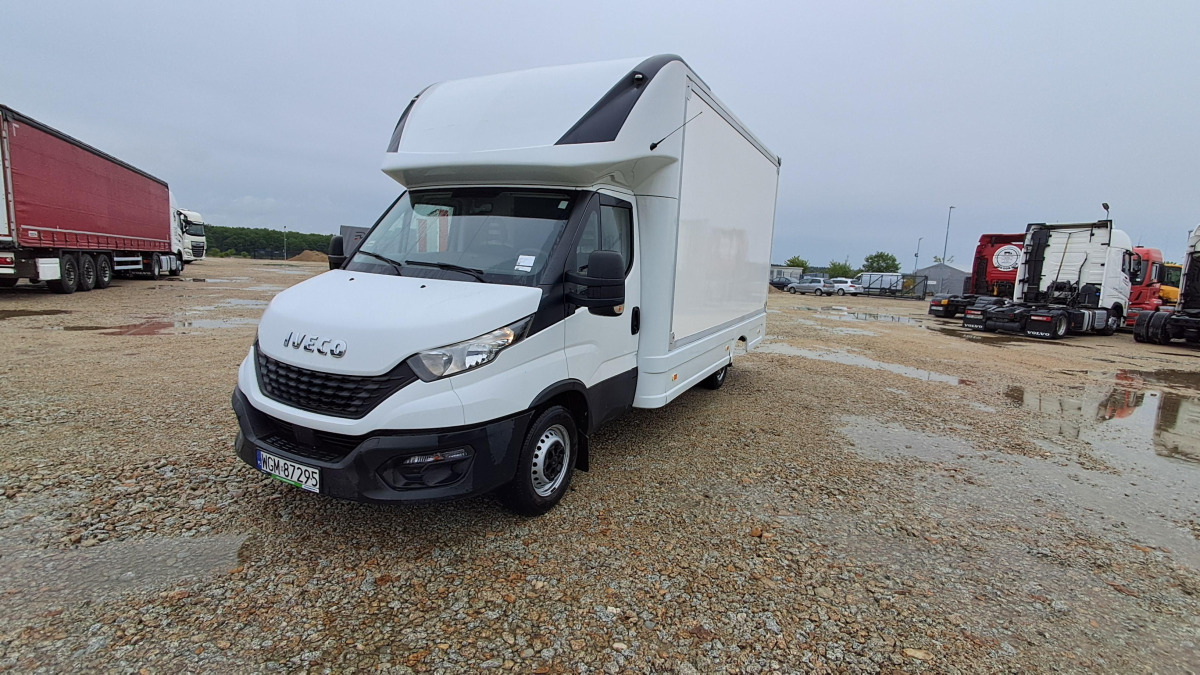 IVECO DAILY KONTENER - Bestelwagen gesloten laadbak: afbeelding 3 IVECO DAILY KONTENER - Bestelwagen gesloten laadbak: afbeelding 3