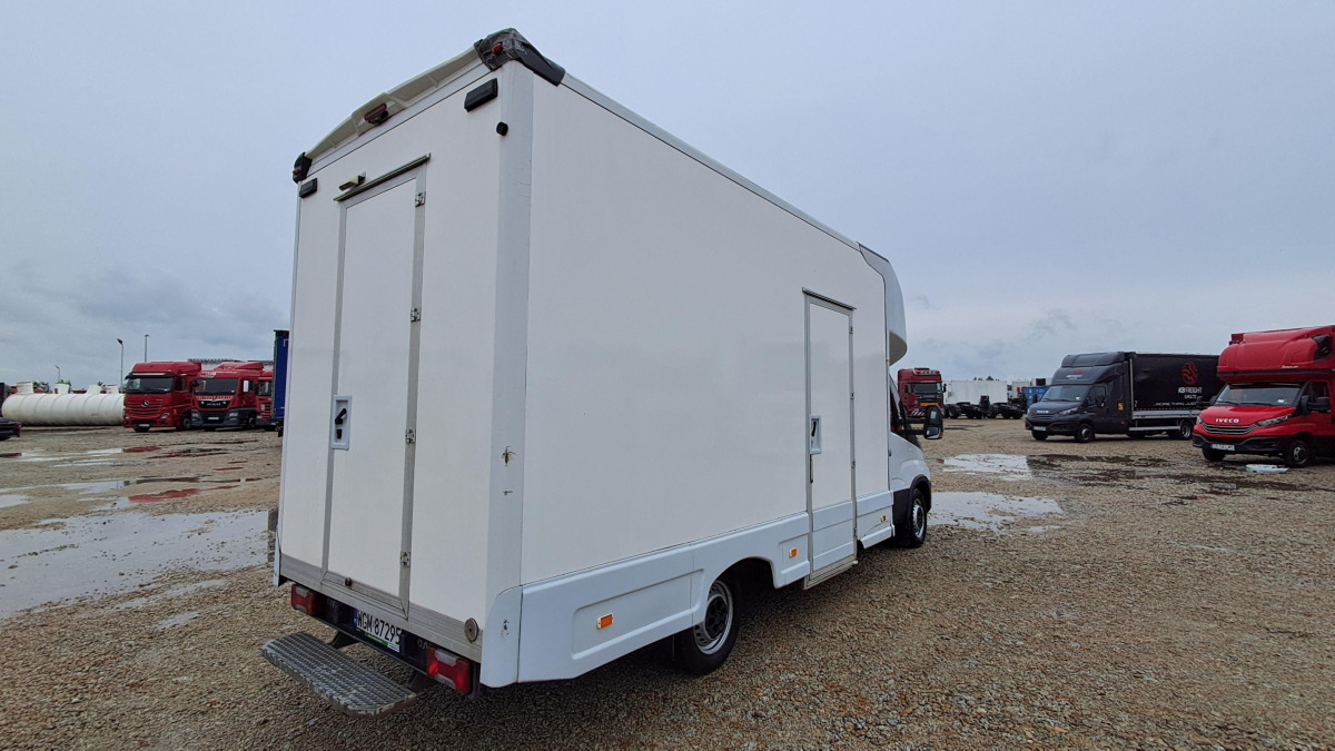 IVECO DAILY KONTENER - Bestelwagen gesloten laadbak: afbeelding 5 IVECO DAILY KONTENER - Bestelwagen gesloten laadbak: afbeelding 5