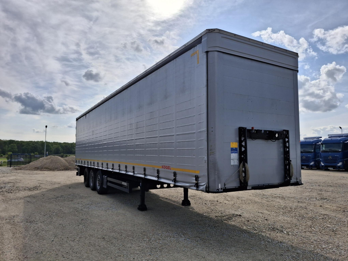 KOEGEL SN24 FIRANA - Aanhangwagen met huif: afbeelding 1 KOEGEL SN24 FIRANA - Aanhangwagen met huif: afbeelding 1
