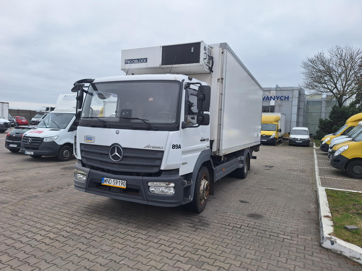 MERCEDES BENZ ATEGO CHŁODNIA Z AGREGATEM - Koelwagen vrachtwagen: afbeelding 2 MERCEDES BENZ ATEGO CHŁODNIA Z AGREGATEM - Koelwagen vrachtwagen: afbeelding 2