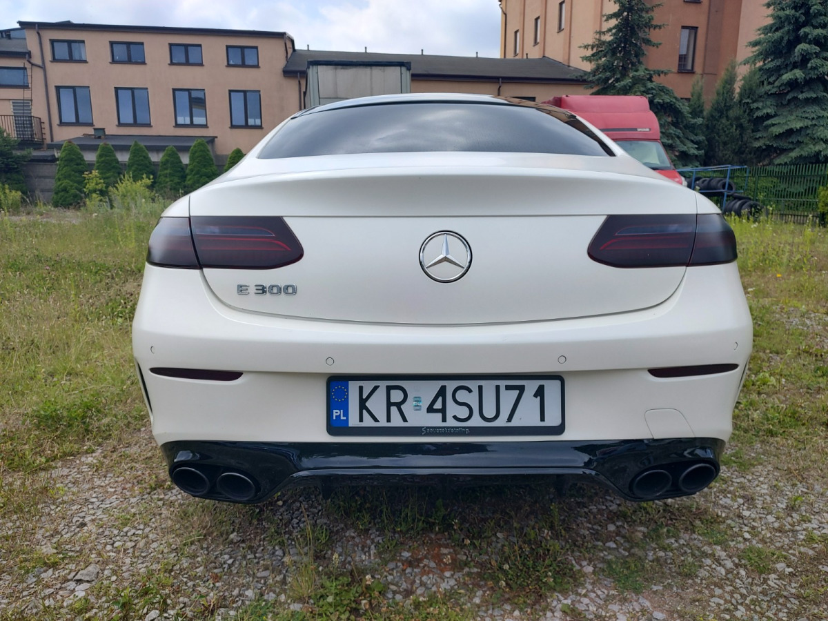 MERCEDES BENZ E KLASA COUPE - Personenwagen: afbeelding 5 MERCEDES BENZ E KLASA COUPE - Personenwagen: afbeelding 5