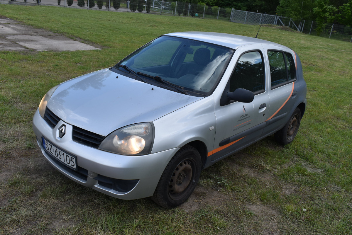 RENAULT CLIO HATCHBACK - Hatchback: afbeelding 2 RENAULT CLIO HATCHBACK - Hatchback: afbeelding 2